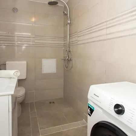 Awesome In With Jacuzzi Bajagic